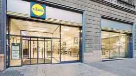 Exterior de una tienda de Lidl en Barcelona / LIDL