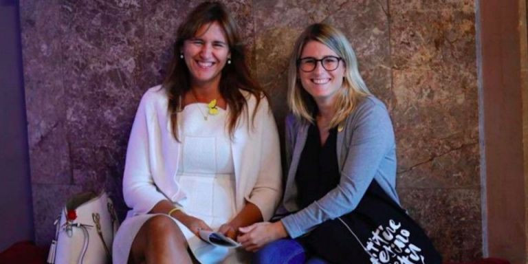 Elsa Artadi junto con Laura Borràs, presidenciablee de JxCat