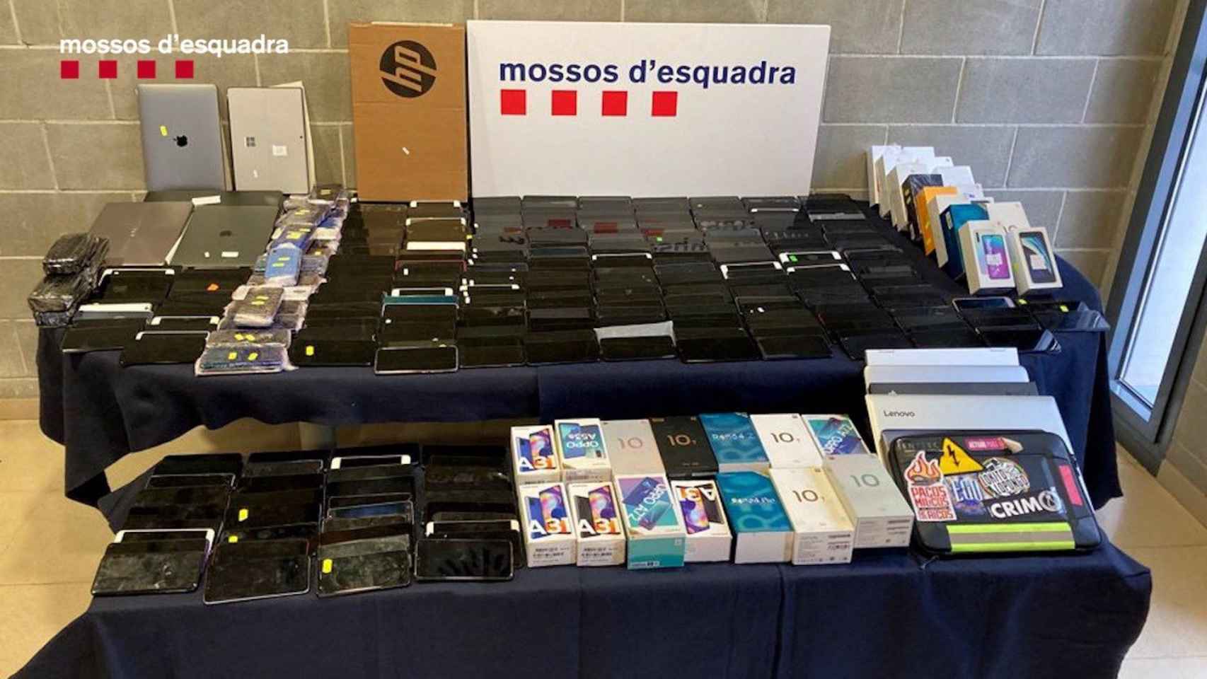 Material incautado por los Mossos del camionero detenido / MOSSOS D'ESQUADRA