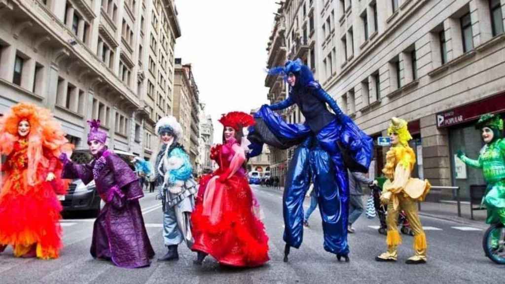 Celebración de carnaval en Barcelona en una foto de archivo / AJ BCN