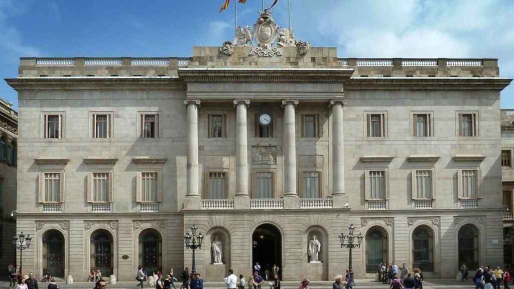 Fachada del Ayuntamiento de Barcelona / AJ BCN