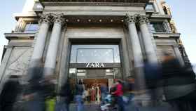 Tienda de Zara en Barcelona / Albert Gea - Reuters