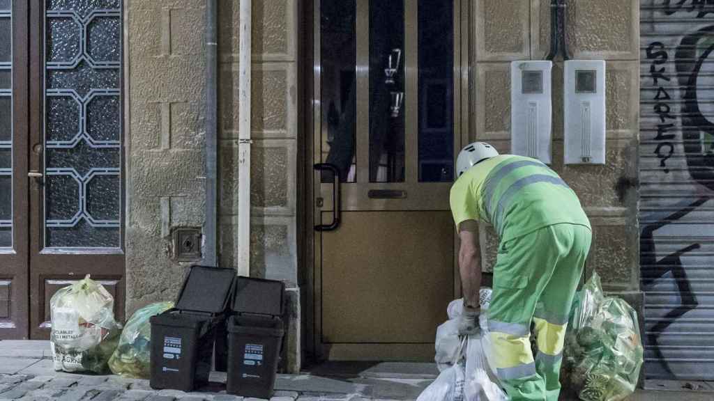 Recogida puerta a puerta en Barcelona / AJ BCN