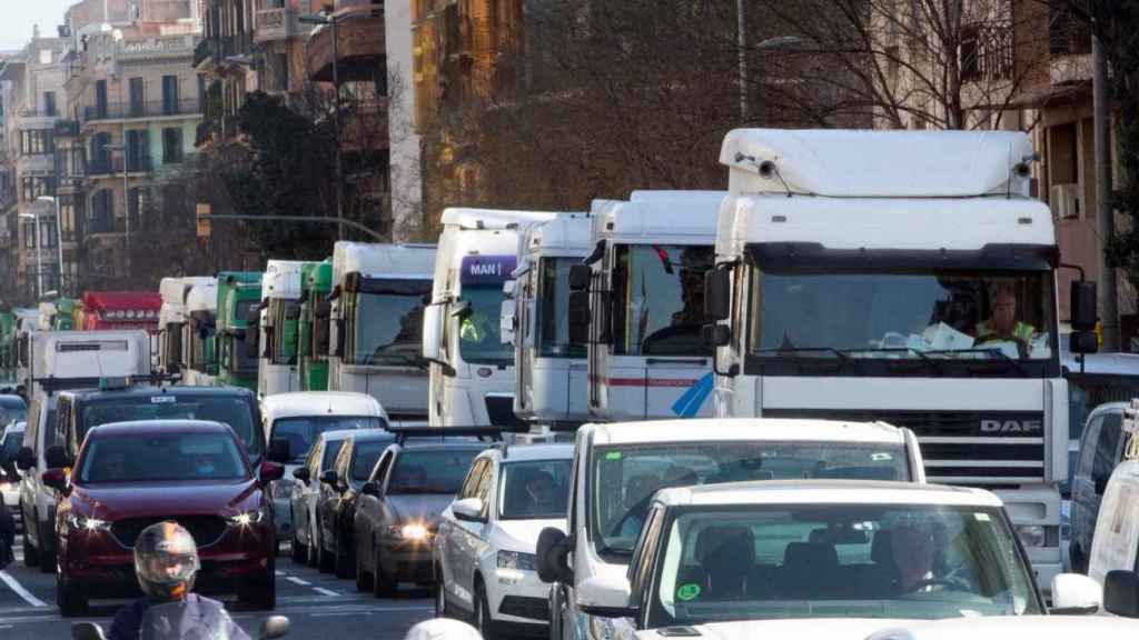 Protesta de transportistas en Barcelona / EFE