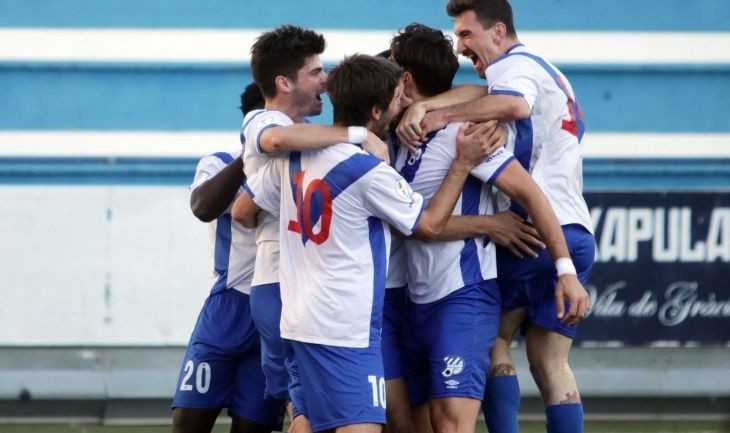 Los jugadores del Europa celebran un gol / CEDIDA