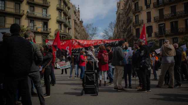 Manifestacón contra la precariedad laboral ante la Delegación del Gobierno / EUROPA PRESS