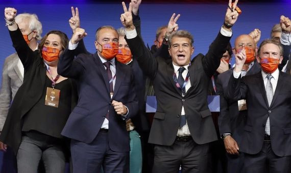 Joan Laporta celebrando su victoria