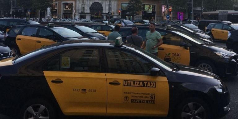 Protesta de taxistas en Barcelona / AO