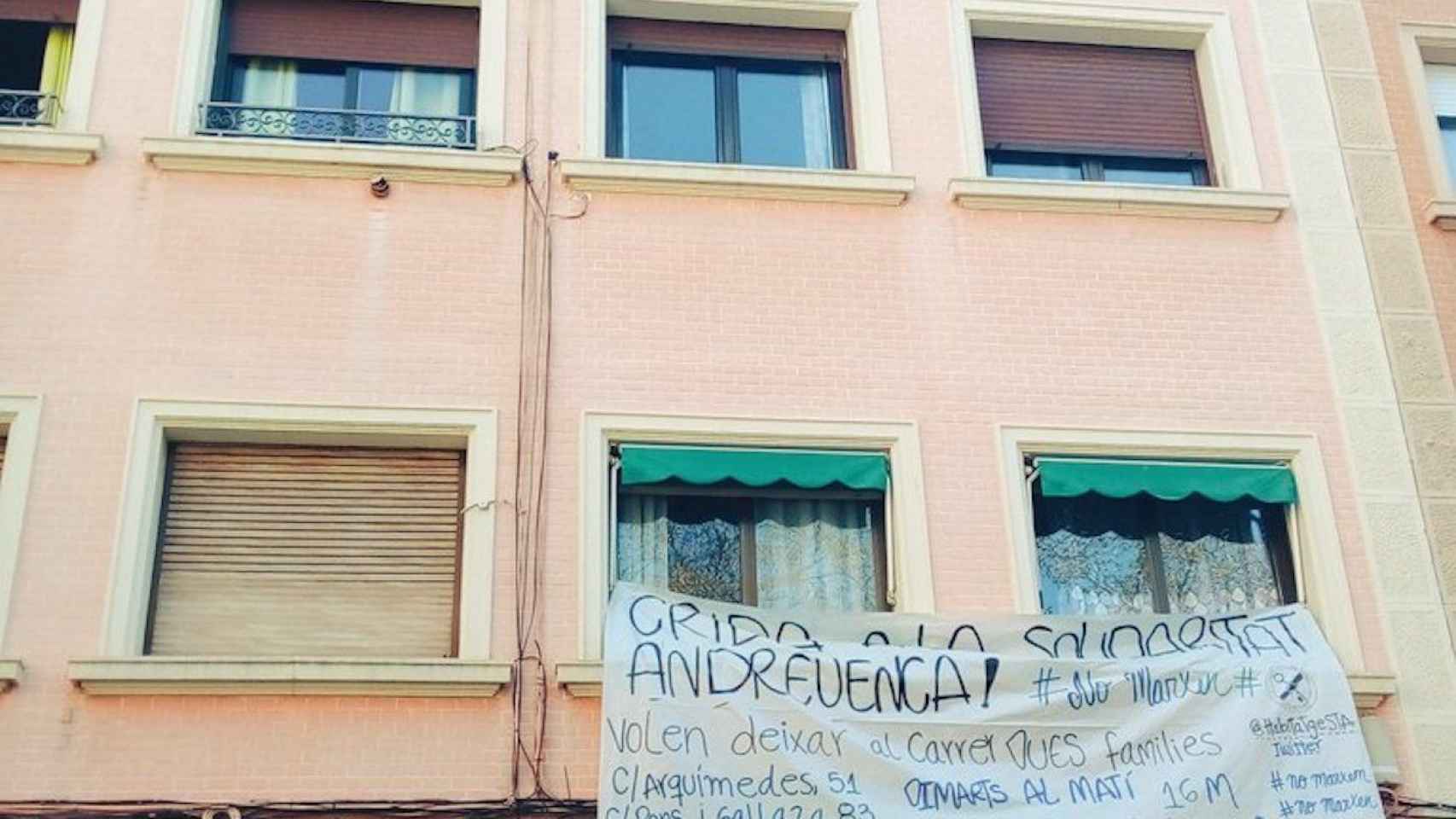 Edificio donde viven  Malek y su familia/ Sindicat d'Habitatge de Vallcarca