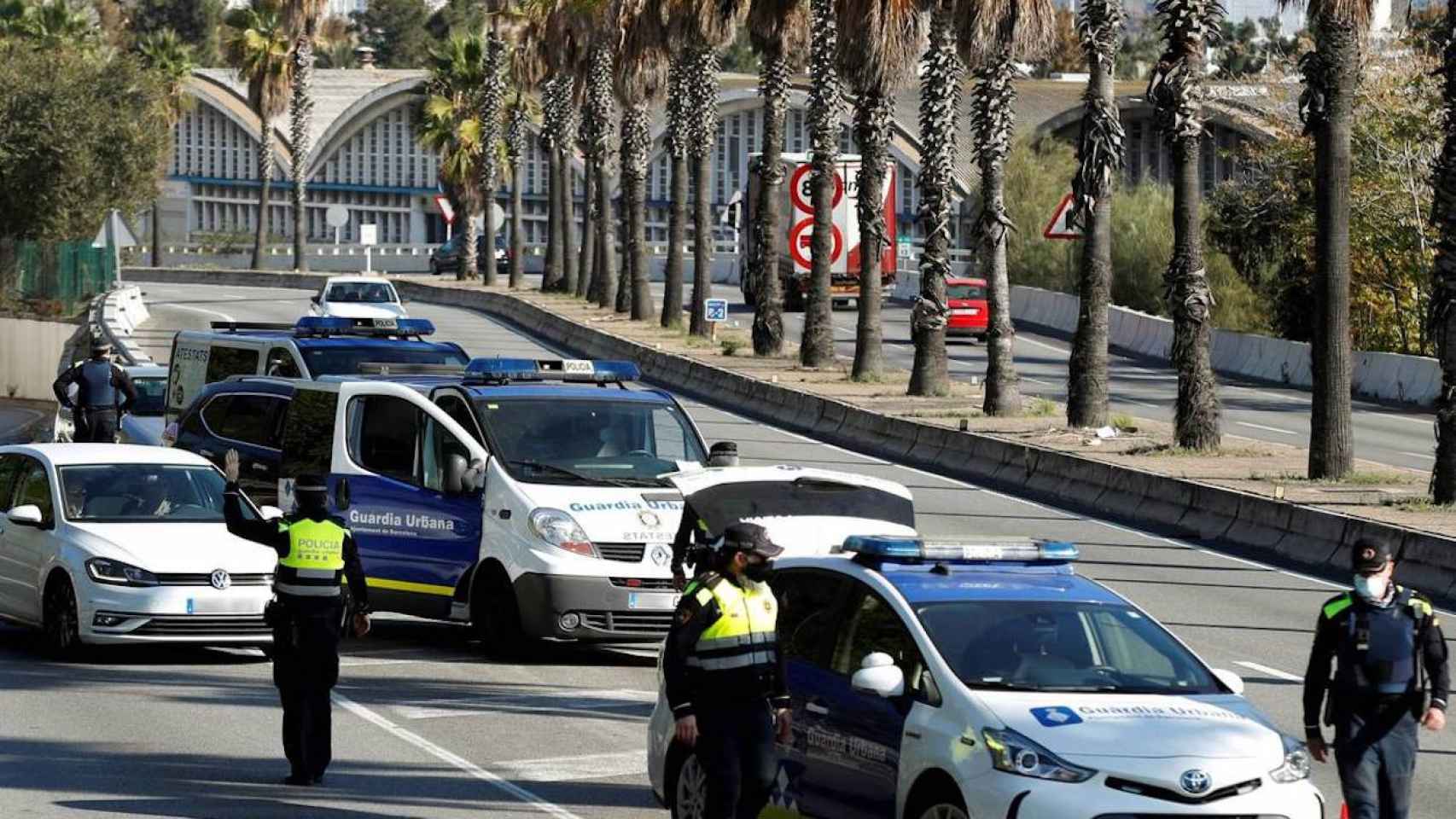 Control en la Ronda del Litoral en Barcelona / EFE