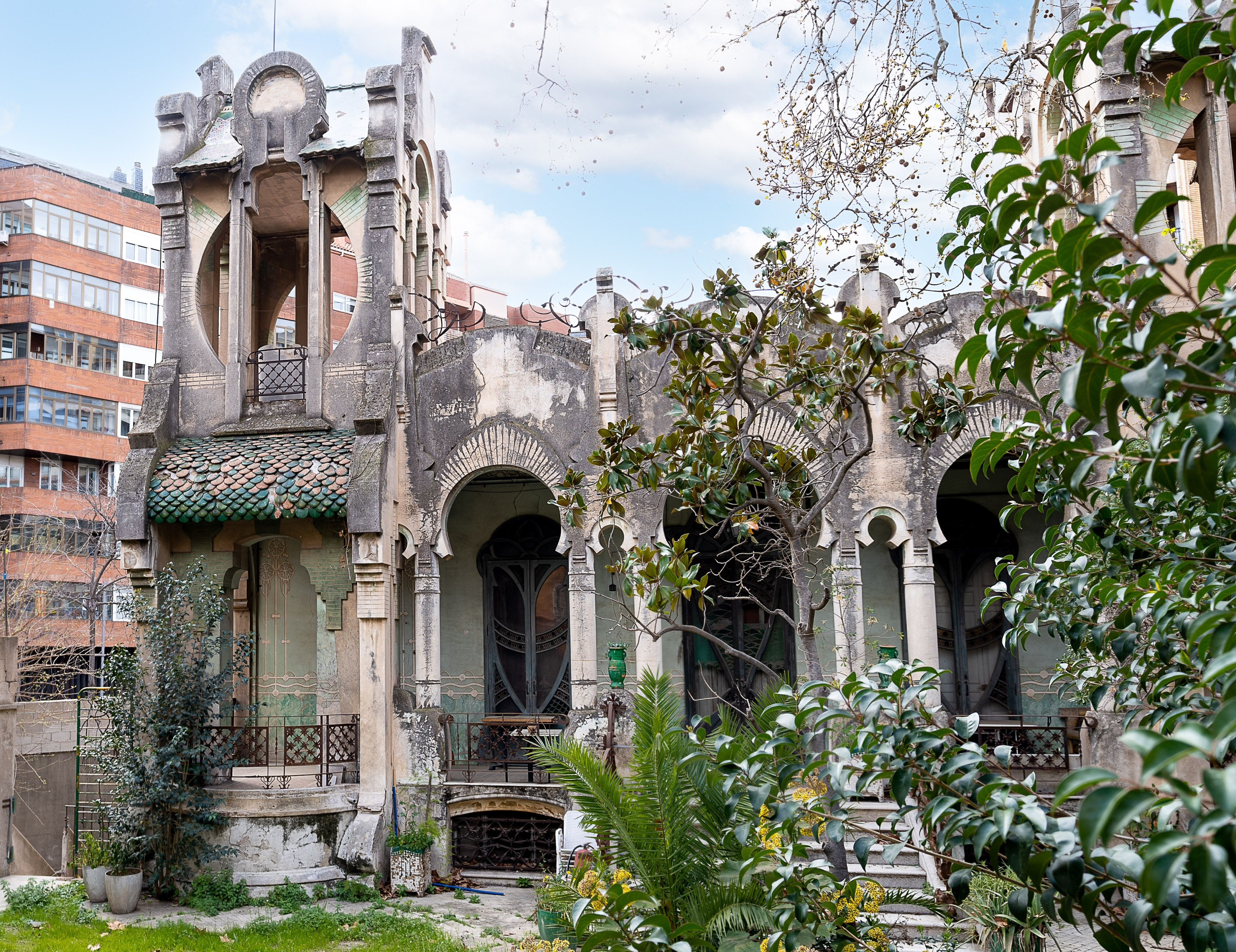 La Casa Tosquella, joya modernista que se quedó abandonada / INMA SANTOS