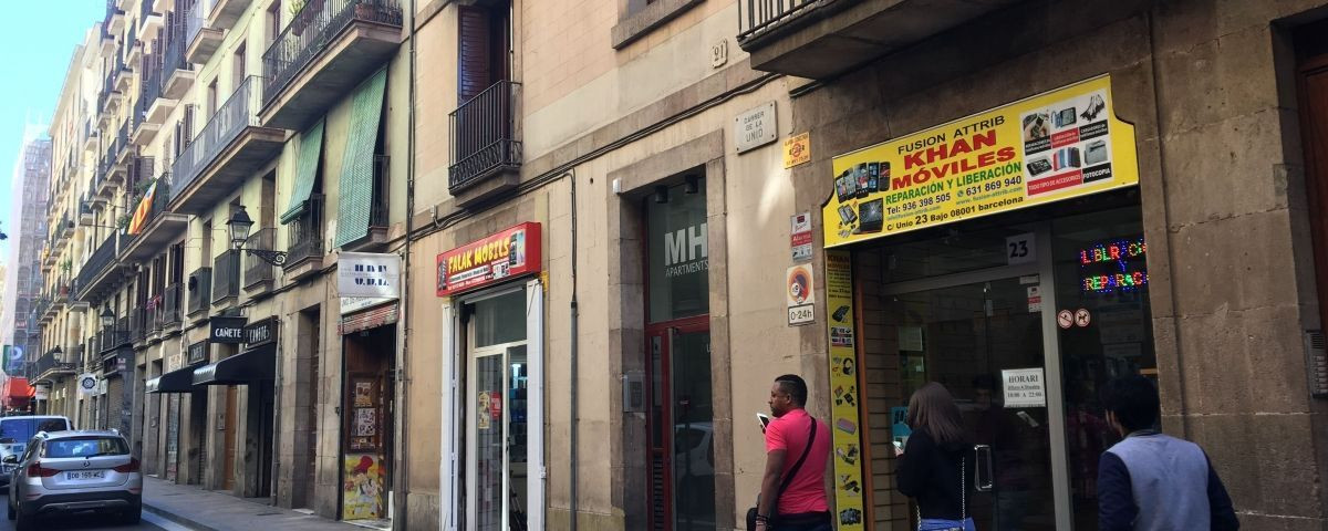 Establecimientos en Ciutat Vella / CR