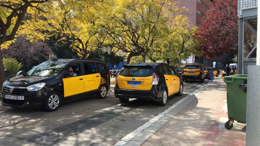 Parada de taxis del Hospital Vall d'Hebron / RP