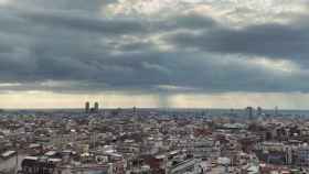 Las nubes, protagonistas de este lunes en Barcelona / REDES SOCIALES