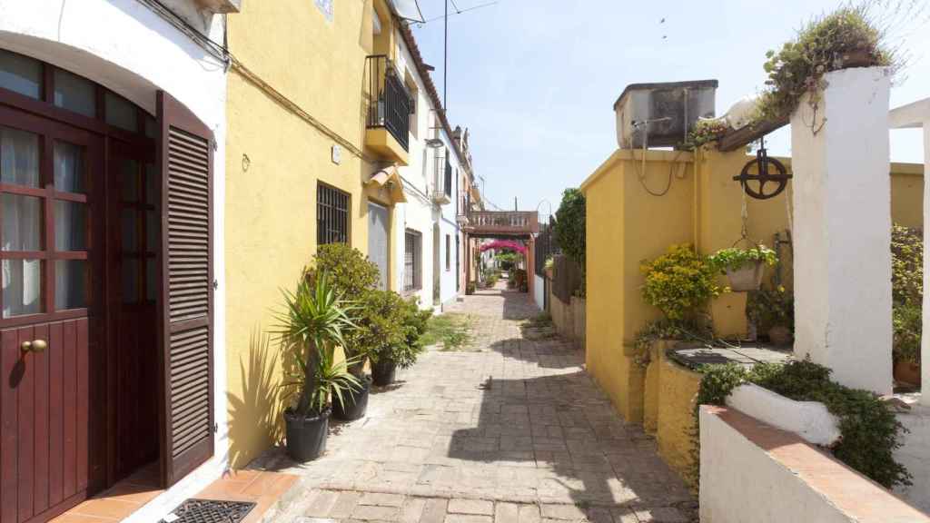 Un tramo de la calle Aiguafreda / DISTRICTE HORTA GUINARDÓ