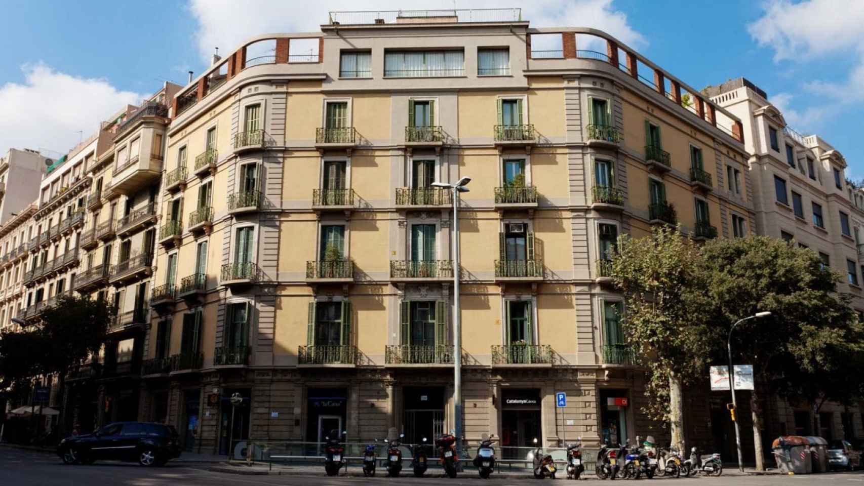 El edificio de la calle Casp donde abrirá el Vasanta Hotel Boutique / SONDER