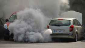 Coche contaminante en Francia en una imagen de archivo