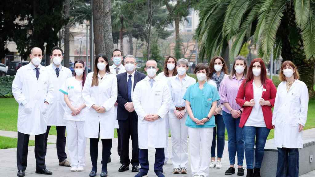 Fotografía de familia del equipo del centro de investigación del IBCC