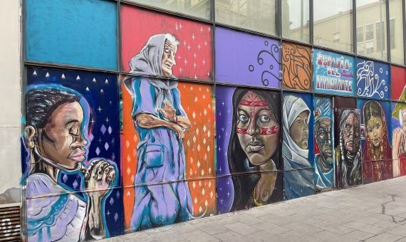 Mural del Espacio del Inmigrante de Barcelona / A.F.