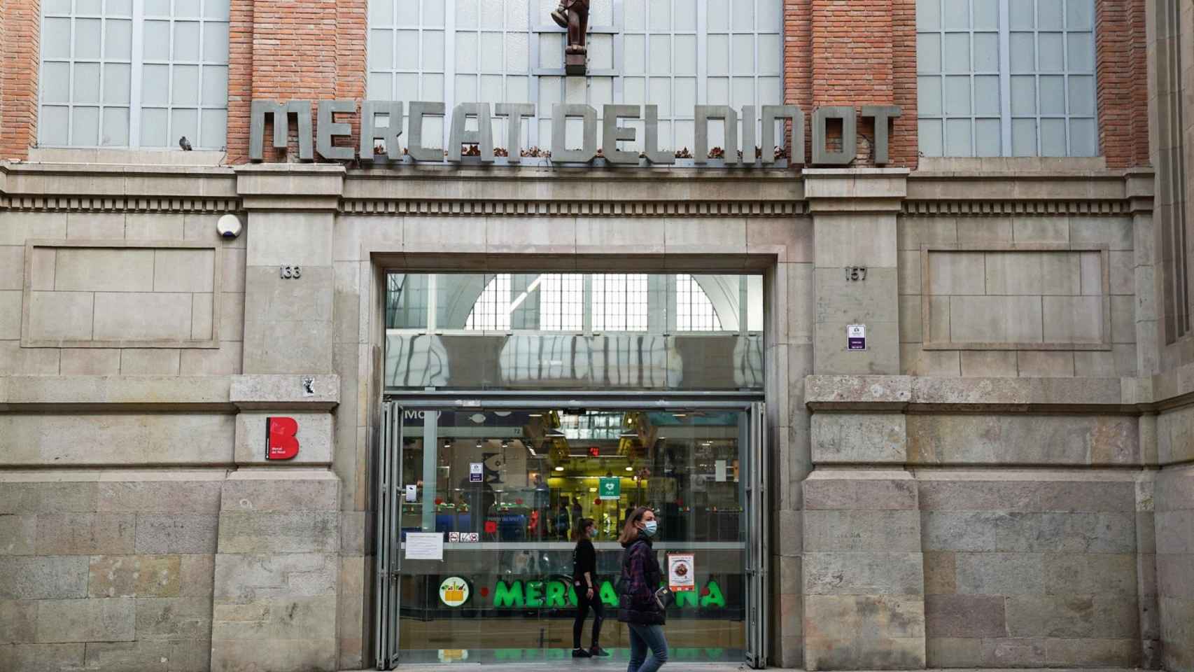 El mercado del Ninot acoje una prueba piloto para estimar el aforo en espacios públicos mediante WiFi / AYUNTAMIENTO DE BARCELONA