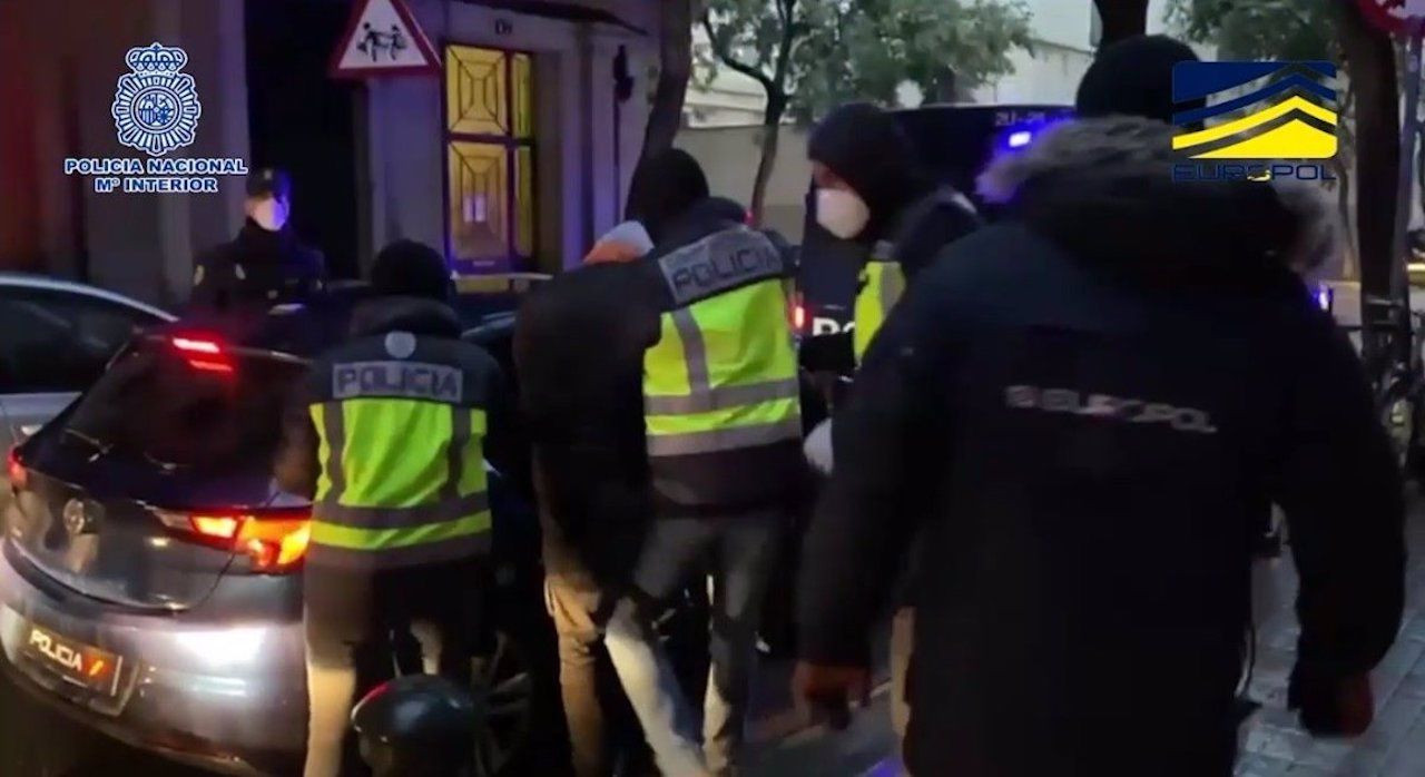 Arresto de un yihadista en Barcelona por parte de la Policía Nacional / POLICÍA NACIONAL