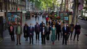 Acto institucional de Sant Jordi con la alcaldesa Ada Colau, concejales de la ciudad, la escritora Irene Vallejo (pregonera), y representantes de los gremios, asociaciones y organizaciones del sector del