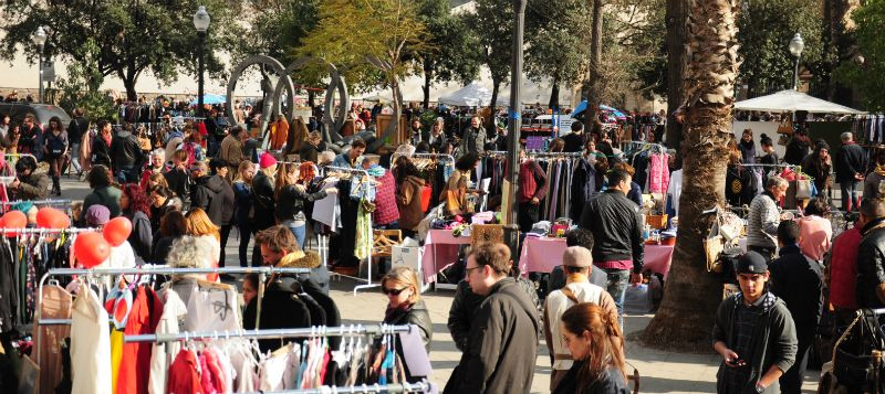 Un mercadillo de segunda mano en Barcelona