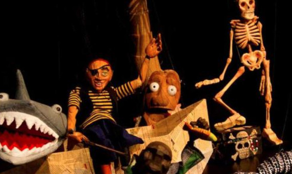 Espectáculo infantil en La Rambla / ÀGORA INFANTIL