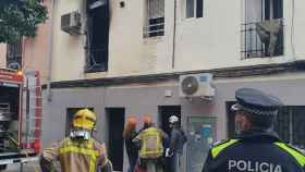 Un incendio en L'Hospitalet en una imagen de archivo / NÚRIA MARÍN