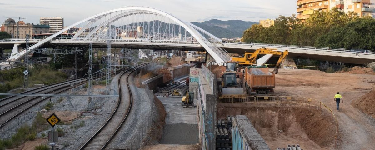 Obras para la futura estación de la Sagrera, uno de los grandes proyectos en Barcelona / PABLO MIRANZO