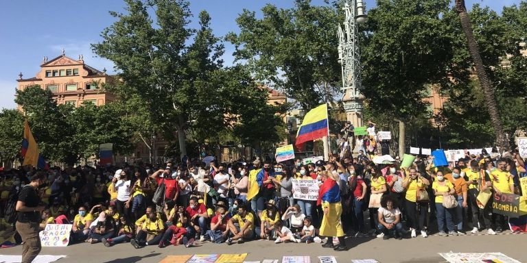 Imágenes de la manifestación en Barcelona contra la represión en Colombia / REDES SOCIALES