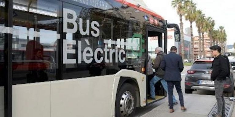 Un bus eléctrico de TMB en Barcelona / TMB