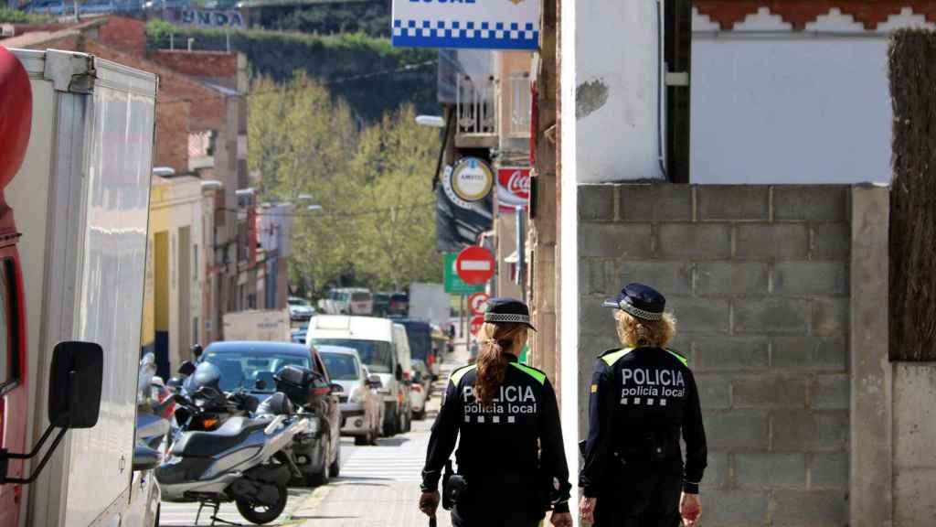 Dos agentes de la policía local de Manresa / POLICÍA LOCAL MANRESA