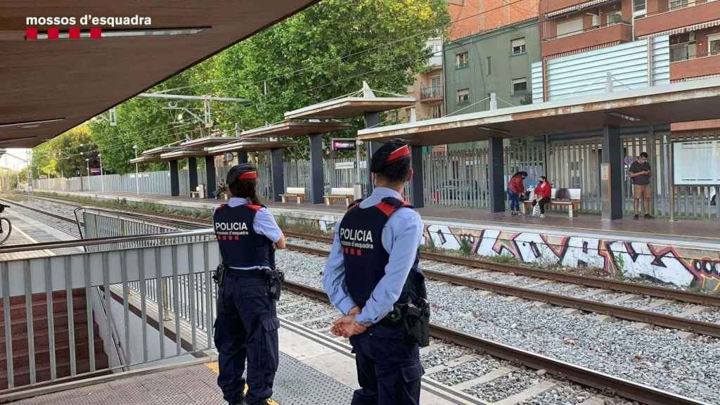 Los Mossos inician un dispositivo contra los ladrones multirreincidentes en la línia R1 de Renfe / MOSSOS D'ESQUADRA