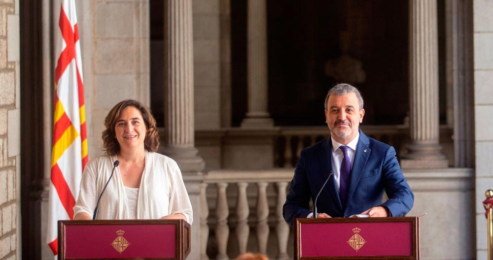 La alcaldesa Ada Colau y el primer teniente de alcaldía Jaume Collboni (PSC) / AGENCIAS