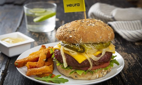 Una hamburguesa vegetal de Heura