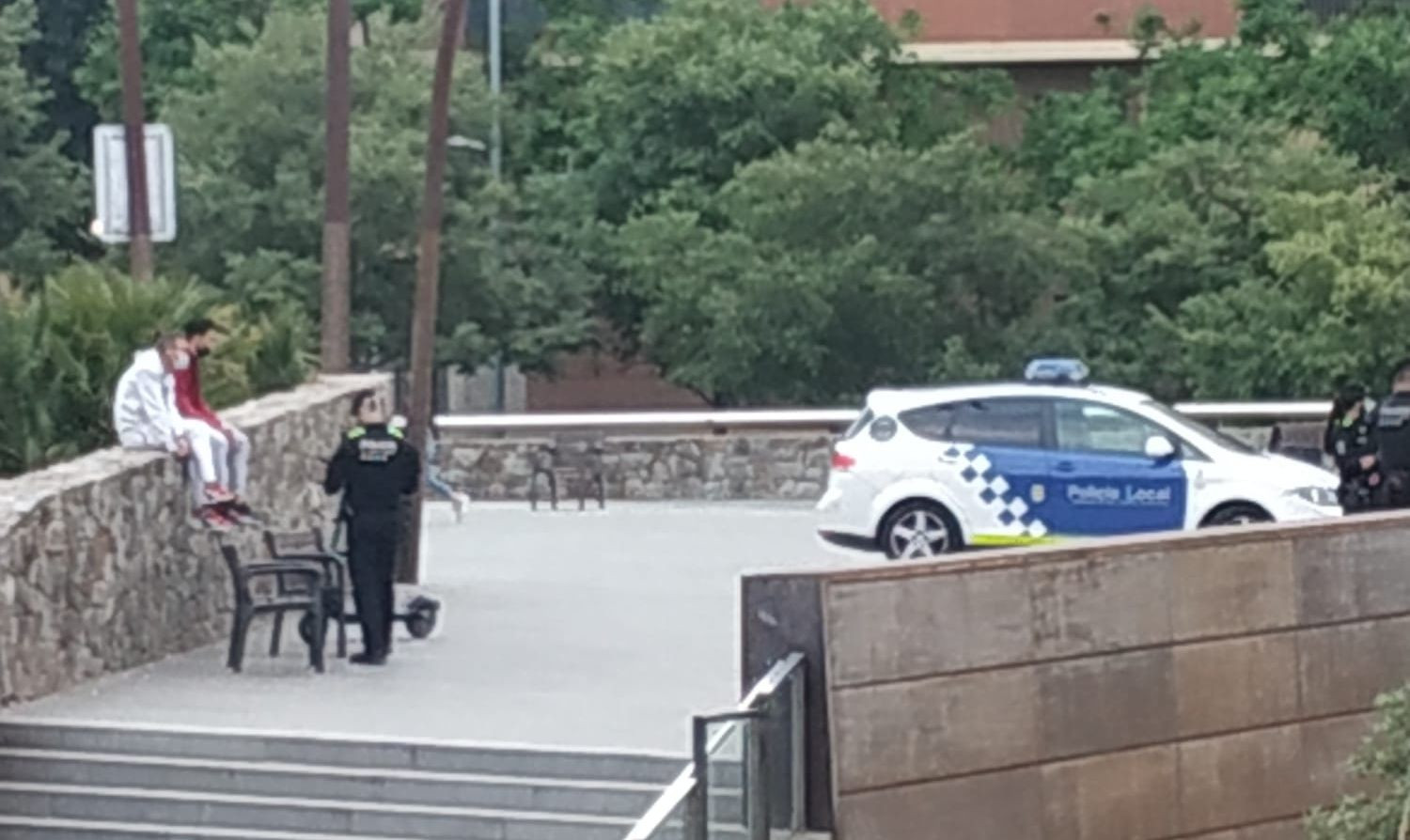 Identificaciones policiales en el parque de Santa Rosa de Santa Coloma / CEDIDA