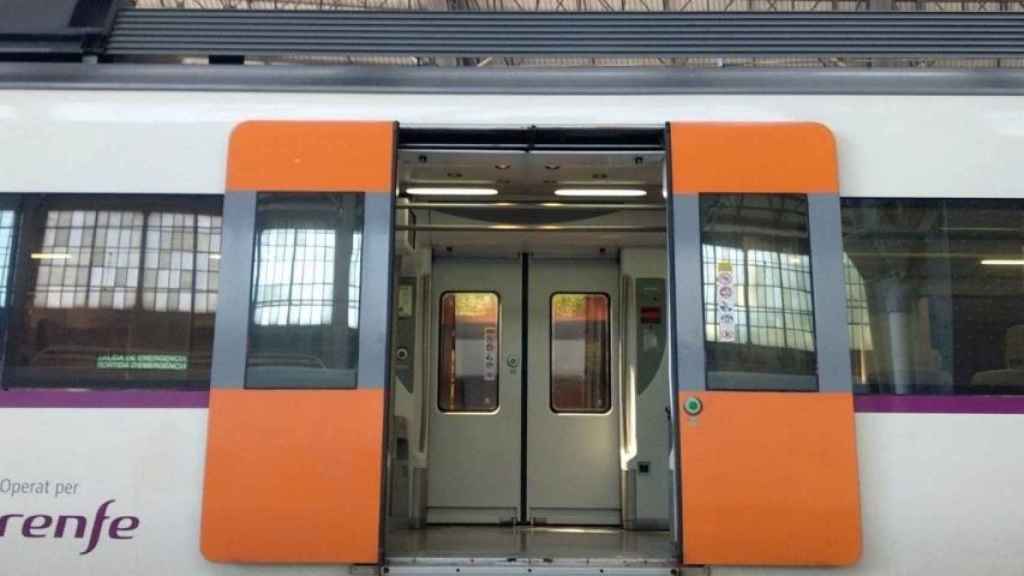 Un convoy de Rodalies en una imagen de archivo / RENFE