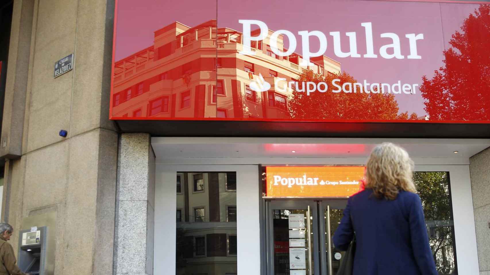 Exterior de una oficina del Banco Popular / BANCO POPULAR