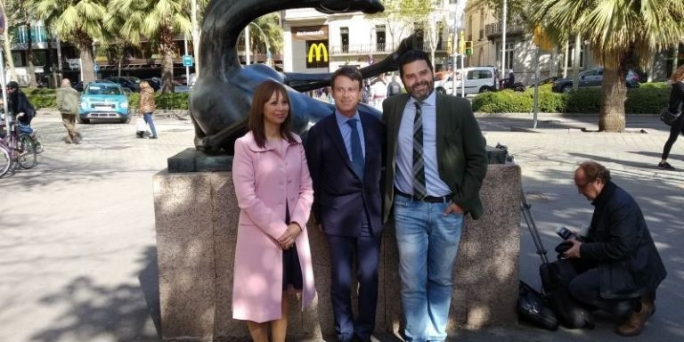 Marilén Barceló, Manuel Valls y Paco Sierra / METRÓPOLI - JORDI SUBIRANA