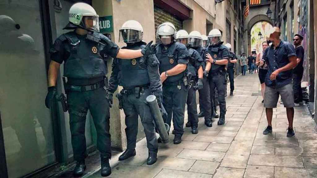 Agentes de la Guardia Urbana durante una actuación / INSTAGRAM