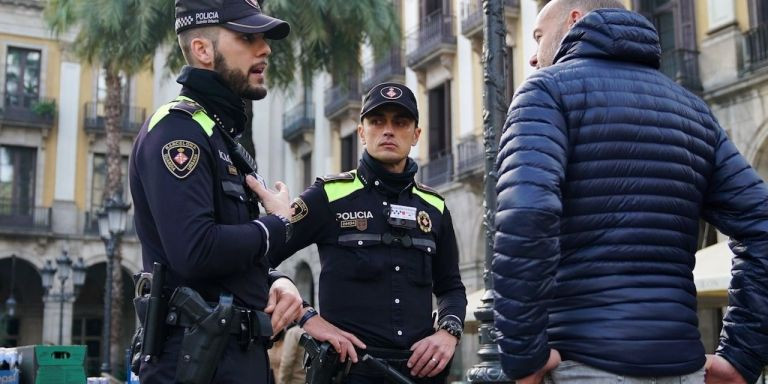 Agentes de la Guardia Urbana / AYUNTAMIENTO DE BARCELONA