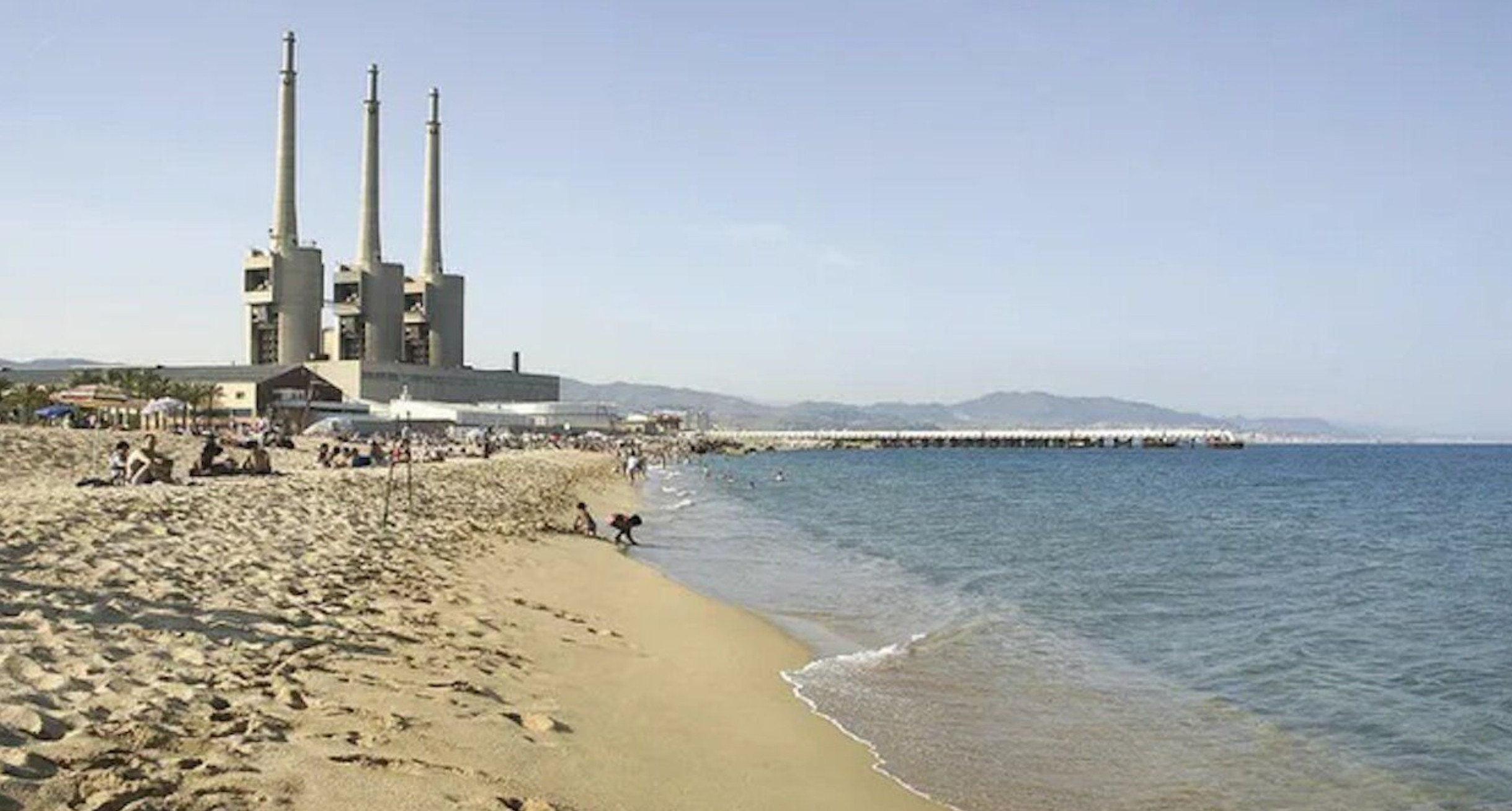 Playa de Sant Adrià de Besòs / EFE