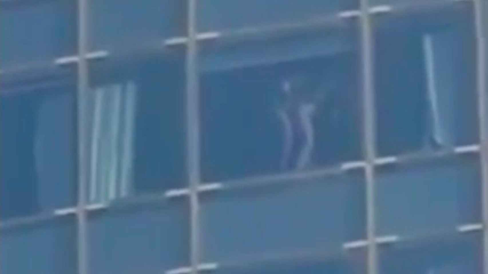 VÍDEO: Sexo a la vista de todo el mundo en el Hotel Vela