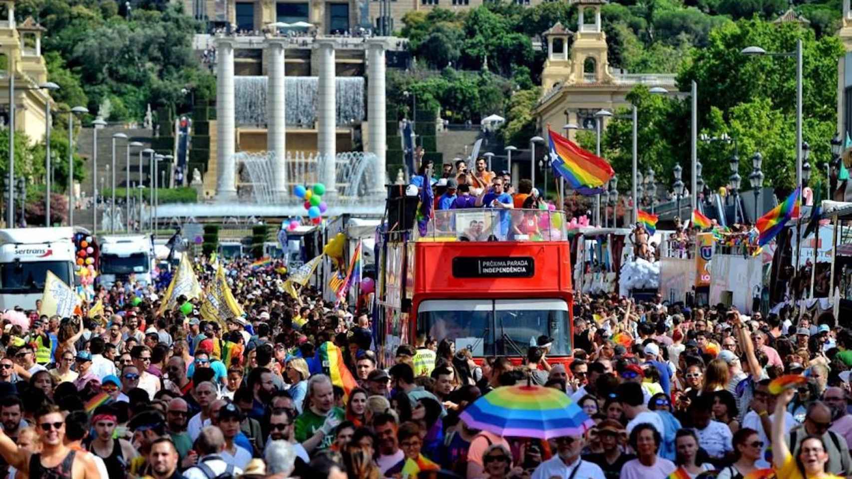 Rúa del Orgullo LGTBI en la avenida Maria Cristina de Barcelona / CG