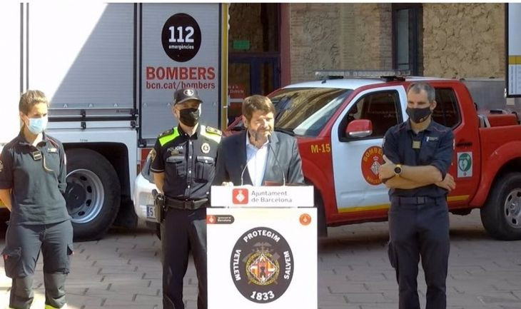 El teniente de alcalde, Albert Batlle, durante su intervención en la presentación de la campaña forestal de verano - AYUNTAMIENTO DE BARCELONA