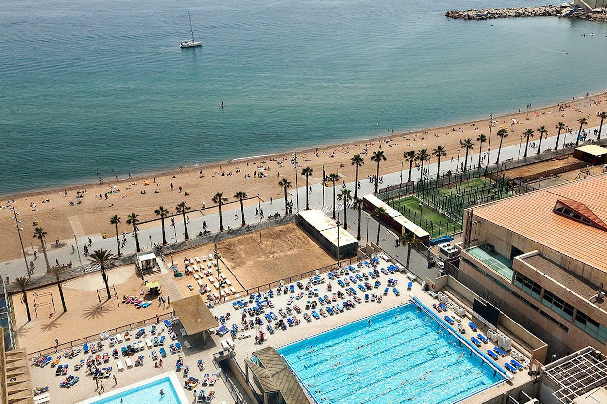 Vista panorámica del Club Natació Barceloneta