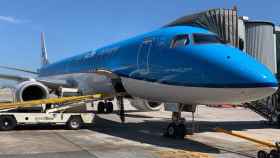 Un avión en un aeropuerto europeo en una imagen de archivo