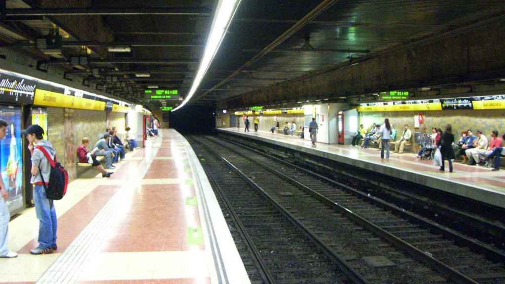 Parada de metro de Barceloneta en la L4, que estará cerrada