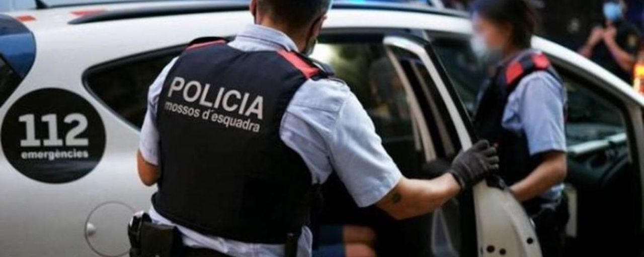 Agentes de los Mossos investigan una agresión sexual a dos menores / MOSSOS